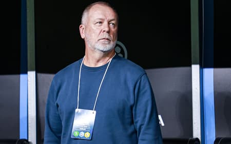 Mano Menezes no empate entre Grêmio e Godoy Cruz, pela Copa Sul-Americana. (Foto: Maxi Franzoi/AGIF)
