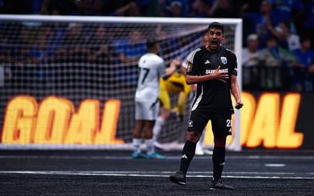 Lucas Hector é o artilheiro do Dendele FC na Kings League Brasil e tem passagem pelo Corinthians Fut 7
