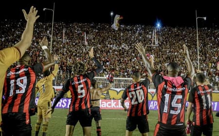 Vitória 4 x 1 Bahia (Série B - 2015)