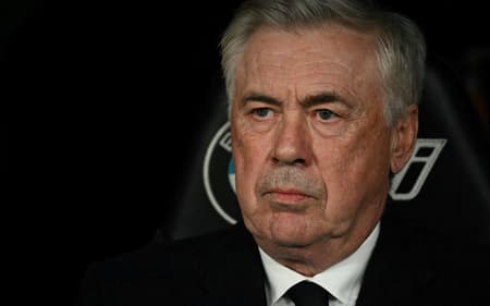 Carlo Ancelotti, comandante do Real Madrid (Foto: Javier Soriano/AFP)