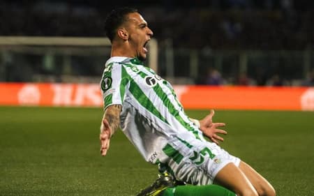 Antony - Fiorentina x Real Betis - Europa League