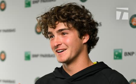 João Fonseca durante entrevista em Roland Garros (Tennis Channel)
