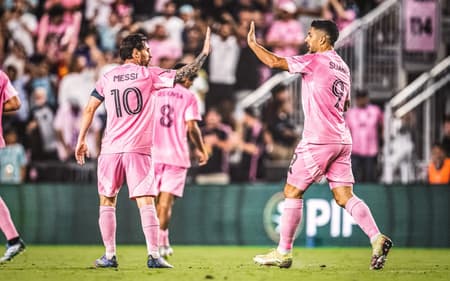 Messi e Luis Suárez comemorando gol pelo Inter Miami