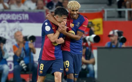 Pedri e Lamine Yamal - Barcelona x Real Madrid