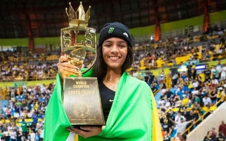 Rayssa Leal foi a primeira tricampeã do SLS