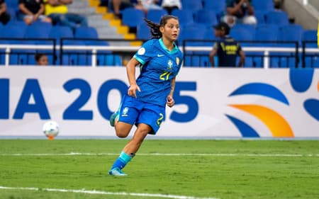 Camisa 21, Evelin marcou o gol da vitória do Brasil sobre a Colômbia, pela última rodada da fase final do Sul-Americano Feminino Sub-17 Créditos: Nelson Terme/CBF