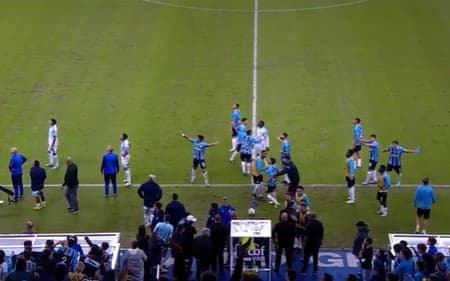 VAR entra em ação durante Grêmio x CSA pela Copa do Brasil
