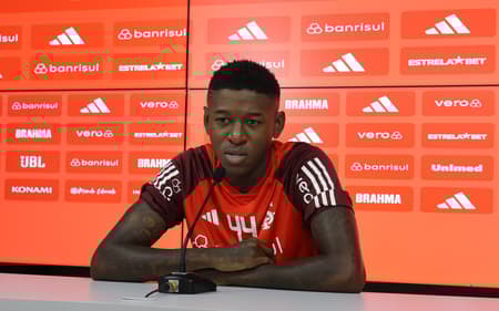 Vitão fala sobre sonho de convocação para Seleção (Foto: Ricardo Duarte/SC Internacional)