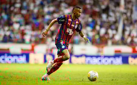 Ademir em ação pelo Bahia contra o Náutico (Foto: Letícia Martins / EC Bahia)