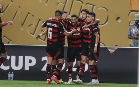 Jogadores do Flamengo comemoram gol no Mundial (Foto: Gilvan de Souza/Flamengo)