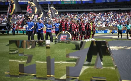 Time do Flamengo antes de partida contra o Chelsea (Foto: Gilvan de Souza/Flamengo)