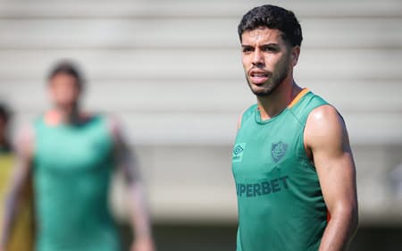Zona mista com Nonato foi suspensa (Foto: Marcelo Gonçalves/Fluminense FC)