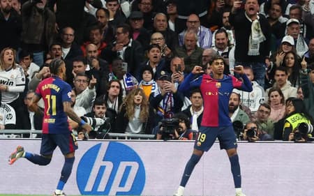 Yamal sofreu insultos racistas durante o jogo entre Real Madrid e Barcelona (Foto: Pierre-Philippe Marcou/AFP)