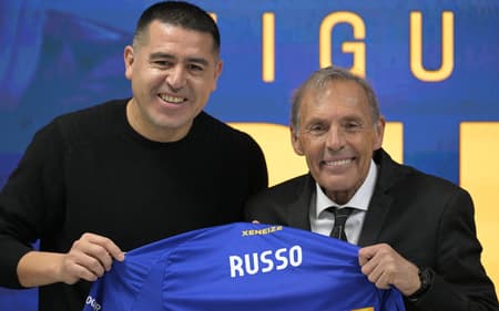 Miguel Russo ao lado de Juan Roman Riquelme - Boca Juniros