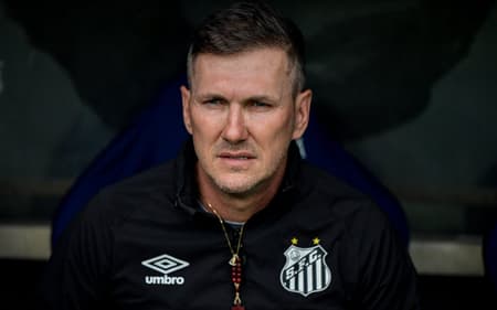 Paulo Turra pode voltar ao mercado (Foto: Thiago Ribeiro/AGIF)