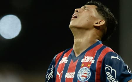Erick Pulga em Bahia x São Paulo (Foto: Jhony Pinho/AGIF)