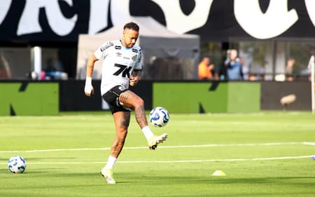 Neymar acerta renovação com o Santos até o final desta temporada. (Foto: : Mauricio De Souza/AGIF)