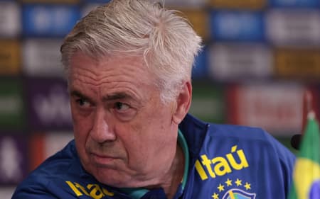 Ancelotti fala sobre Gerson (Foto: Ettore Chiereguini/AGIF)