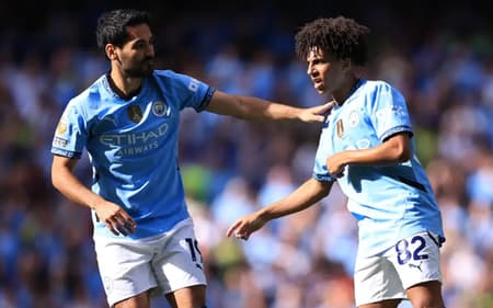 Rico Lewis e Gundogan