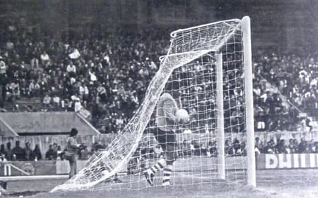 Orlando, goleiro do Ferro Carril