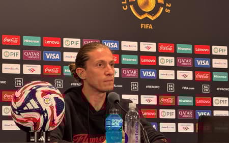 Filipe Luís Flamengo Mundial Bayern coletiva