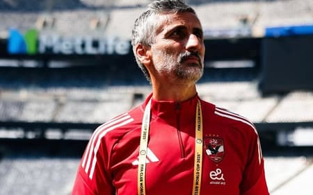 Jose Riveiro, técnico do Al Ahly, do Egito