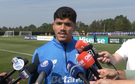 William Gomes, atacante do Porto, falou sobre duelo com o Palmeiras