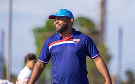 Ramon Cassiano é o técnico do sub-13 do Fortaleza (Foto: Gabriel Borges/Fortaleza EC)