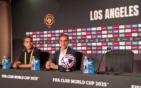 Renato Paiva concedeu entrevista na véspera de Botafogo x PSG