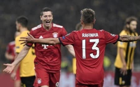 Rafinha - AEK Atenas x Bayern de Munique