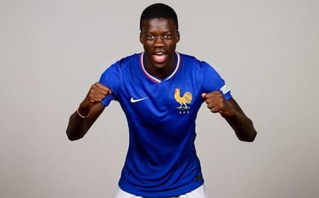 Mamadou Sarr é o novo reforço do Chelsea para o Mundial (Foto: Divulgação)