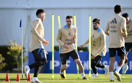FBL-WC-2026-SAMERICA-QUALIFIERS-ARG-TRAINING
