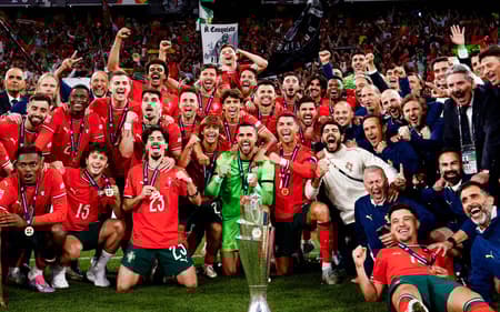 Portugal comemorando o título da Liga das Nações