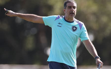 Renato Paiva, técnico do Botafogo
