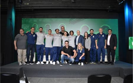 Atletas da seleção feminina e masculina se reuniram em evento da CBJ
