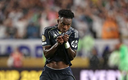 Vini Jr. teve grande atuação no terceiro jogo do Real Madrid no Mundial de Clubes
