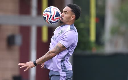 Vitinho, lateral do Botafogo