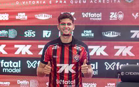 Apresentação de Rúben Rodrigues (Foto: Victor Ferreira / EC Vitória)