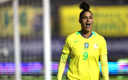 Arthur Elias define escalação do Brasil para semifinal contra o Uruguai