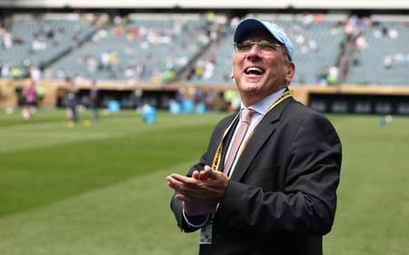 John Textor quer comprar um clube na Inglaterra (Foto: Franck Fife/AFP)
