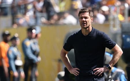 Xabi Alonso durante Real Madrid x Borussia Dortmund (Foto: Franck FIFE / AFP)