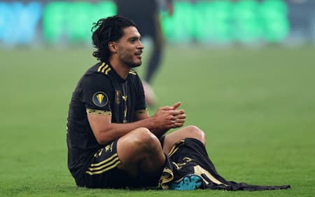 Jaúl Jiménez homenageia Diogo Jota em Estados Unidos x México (Foto: Omar Vega / GETTY IMAGES NORTH AMERICA / Getty Images via AFP)