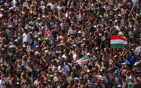 Torcedores do Fluminense na partida contra o Chelsea pelo Mundial de Clubes (Foto: Angela Weiss / AFP)