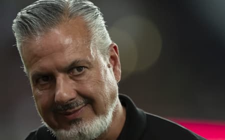 José Boto, dirigente do Flamengo, dará coletiva antes da estreia no Mundial (Foto: Jorge Rodrigues/AGIF)