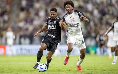 Partida entre Ceará e Corinthians, pelo Brasileirão (Foto: Baggio Rodrigues/AGIF)