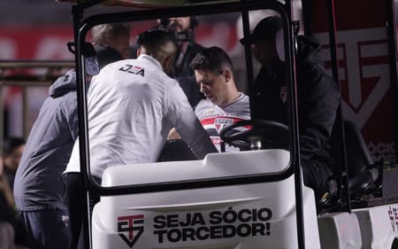 Oscar vai desfalcar o São Paulo por até dois meses. (Foto: Ettore Chiereguini/AGIF)