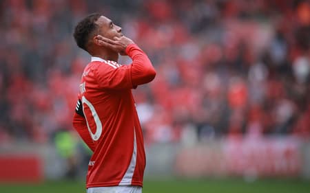 AO VIVO Internacional abre o placar contra o Ceará na 15ª rodada do Brasileirão