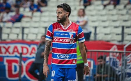 Calebe foi emprestado pelo Fortaleza para o Alavés (Foto: Mateus Lotif/Fortaleza EC)