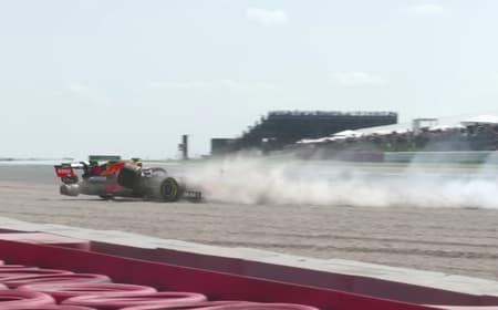 Acidente de Verstappen no GP da Inglaterra de 2021 (foto: Reprodução / F1)