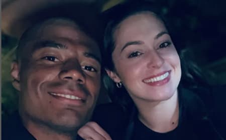 De la Cruz, do Flamengo, e sua esposa Vanesa Britos (Foto: Arquivo Pessoal)